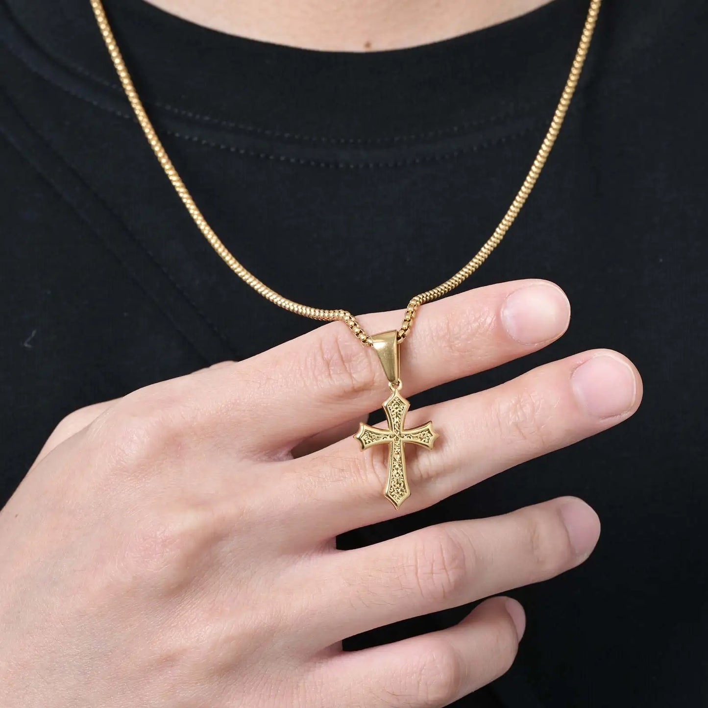 Chaine PENDENTIF croix pour hommes