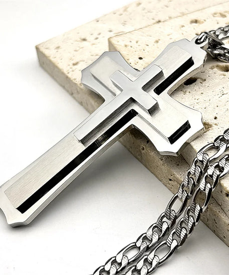 CROIX ARGENTEE pour homme avec sa chaine