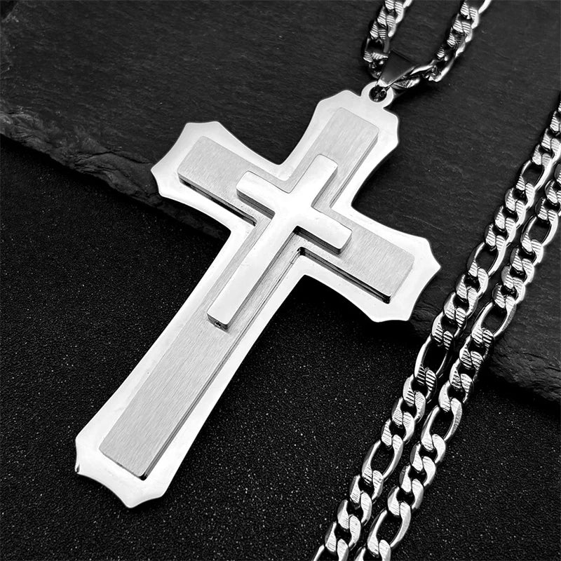 CROIX ARGENTEE pour homme avec sa chaine